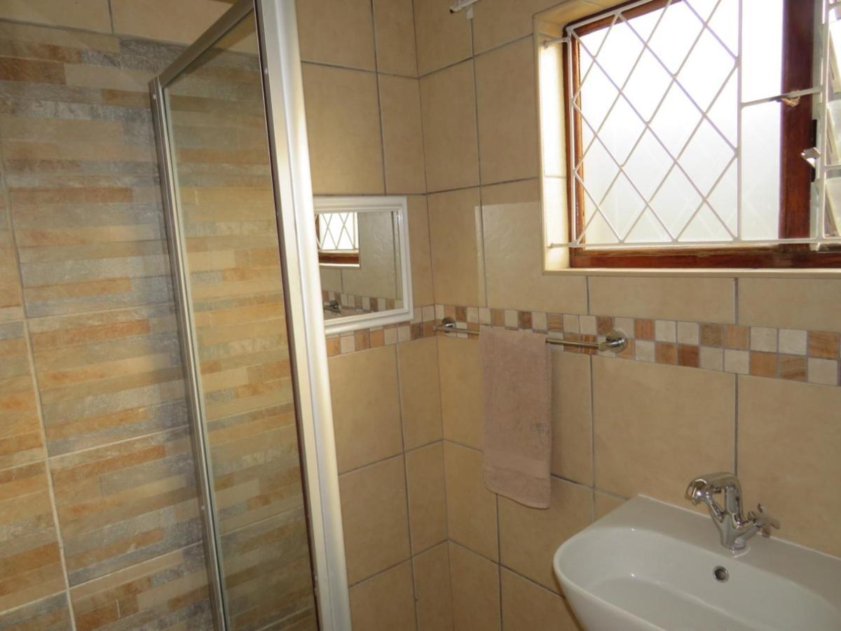 The Musafer Travel Lodge Pietermaritzburg Buitenkant foto