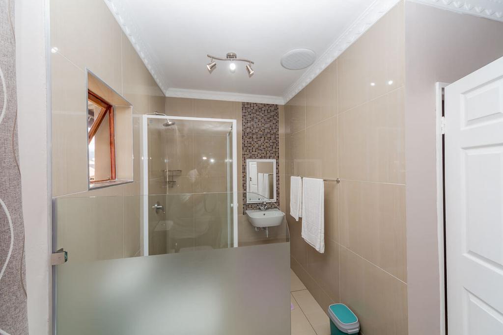 The Musafer Travel Lodge Pietermaritzburg Buitenkant foto
